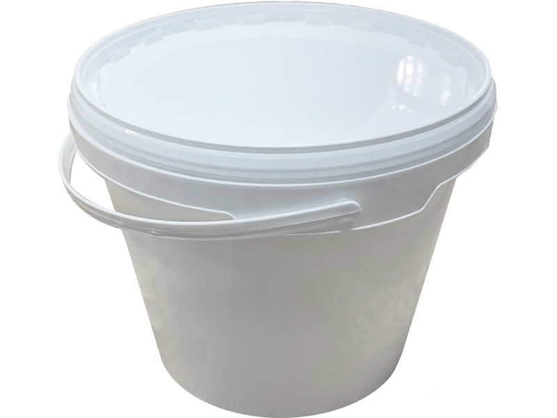 vedro_5_7l_krugloe_s_plastikovoy_ruchkoy_s_beloy_kryshkoy_kod_36272.jpg